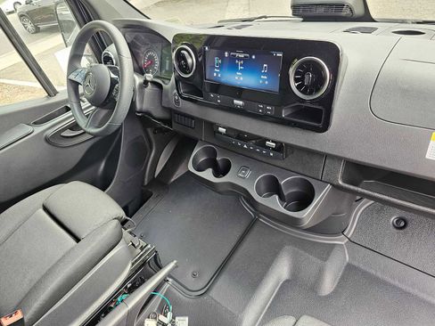 New 2025 Mercedes-Benz Sprinter 3500 image 11