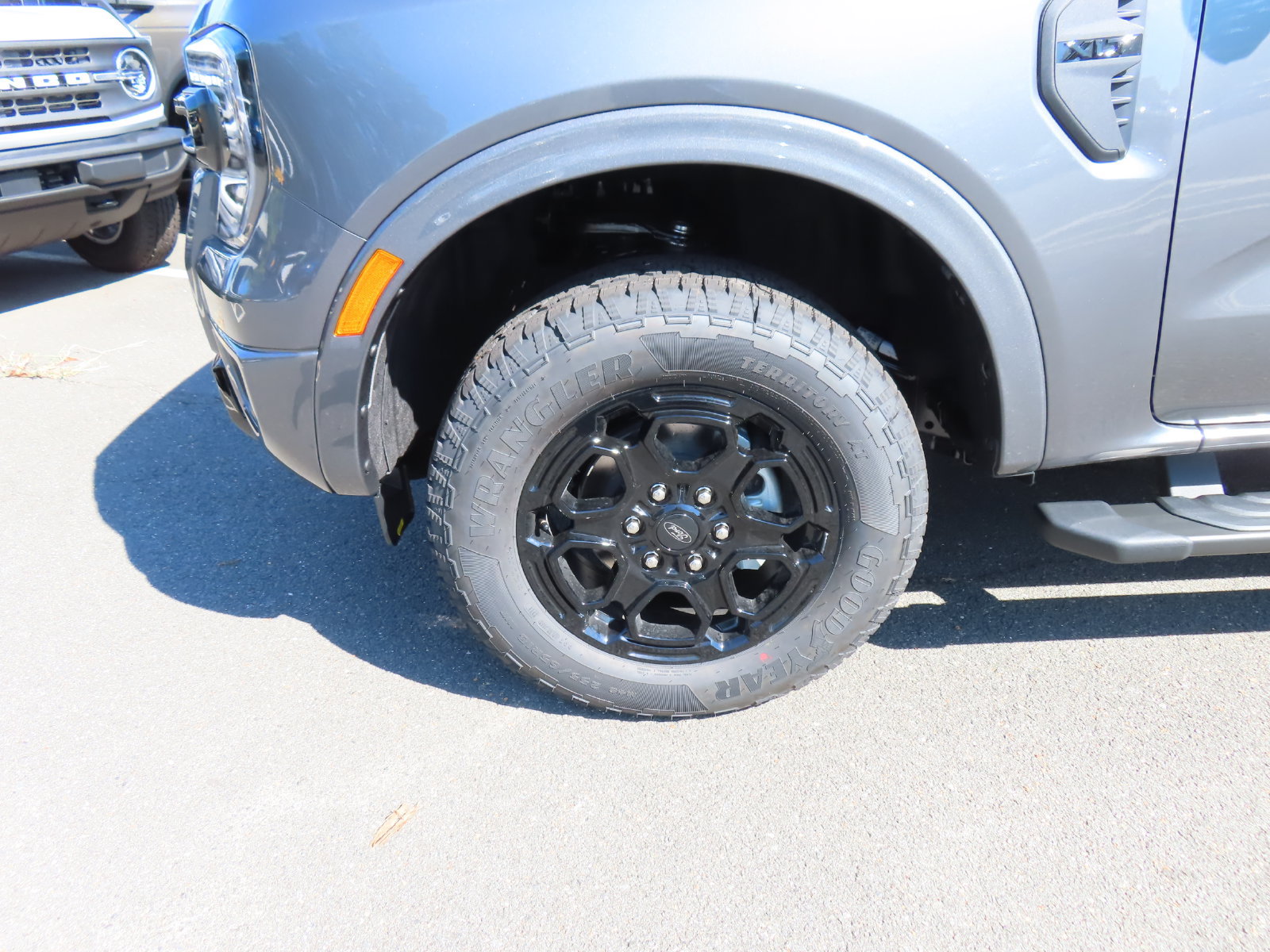 New 2026 Ford Ranger XLT w/ FX4 Off-Road Package AWD/4WD image 8