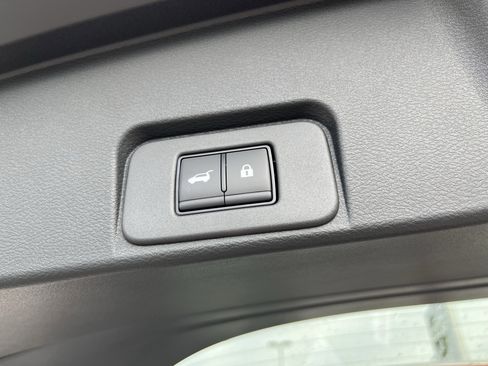 New 2026 Nissan Rogue SV w/ SV Premium Package image 6