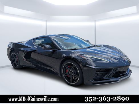 Used 2024 Chevrolet Corvette Stingray Coupe w/ 1LT RWD image 1