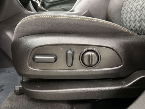 Certified 2023 Chevrolet Equinox LT image 22