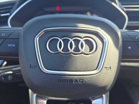 New 2025 Audi Q3 2.0T Premium image 27