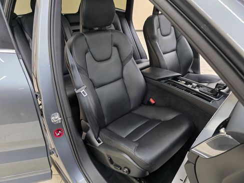 Used 2018 Volvo XC60 T5 Momentum w/ Convenience Package AWD/4WD image 21