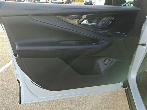 Used 2024 Chevrolet Blazer EV RS image 12