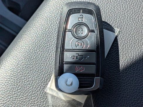 New 2025 Ford F250 Lariat w/ Lariat Ultimate Package image 37