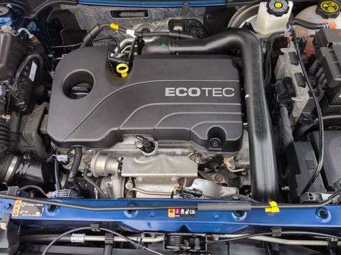 Certified 2022 GMC Terrain SLE w/ Driver Convenience Package image 30