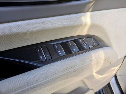 Used 2023 Cadillac Escalade Sport Platinum w/ LPO, ONYX Package image 16