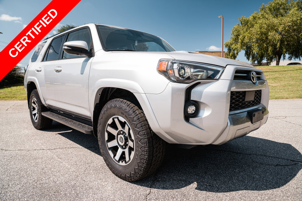 Used 2024 Toyota 4Runner TRD Off-Road Premium AWD/4WD image 9