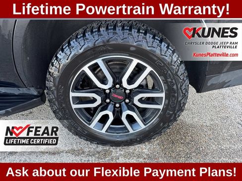Used 2022 GMC Yukon AT4 AWD/4WD image 16