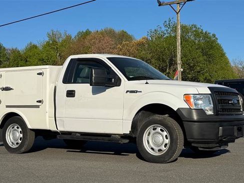 Used 2014 Ford F150 XL w/ Trailer Tow Package image 5
