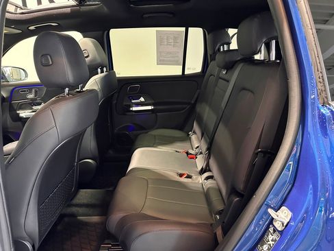 Used 2024 Mercedes-Benz GLB 250 4MATIC image 25