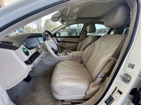 Used 2015 Mercedes-Benz S 550 Sedan image 4