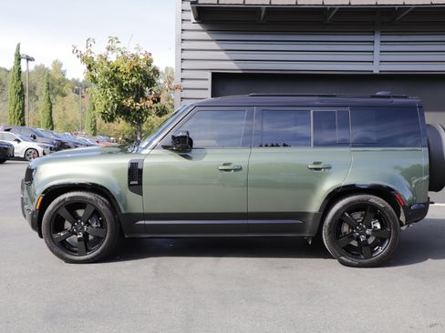 Used 2026 Land Rover Defender 110 X-Dynamic SE AWD/4WD image 5