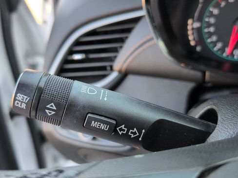 Used 2019 Chevrolet Trax LT w/ Redline Edition image 29