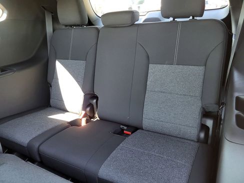 New 2026 GMC Acadia Elevation image 6