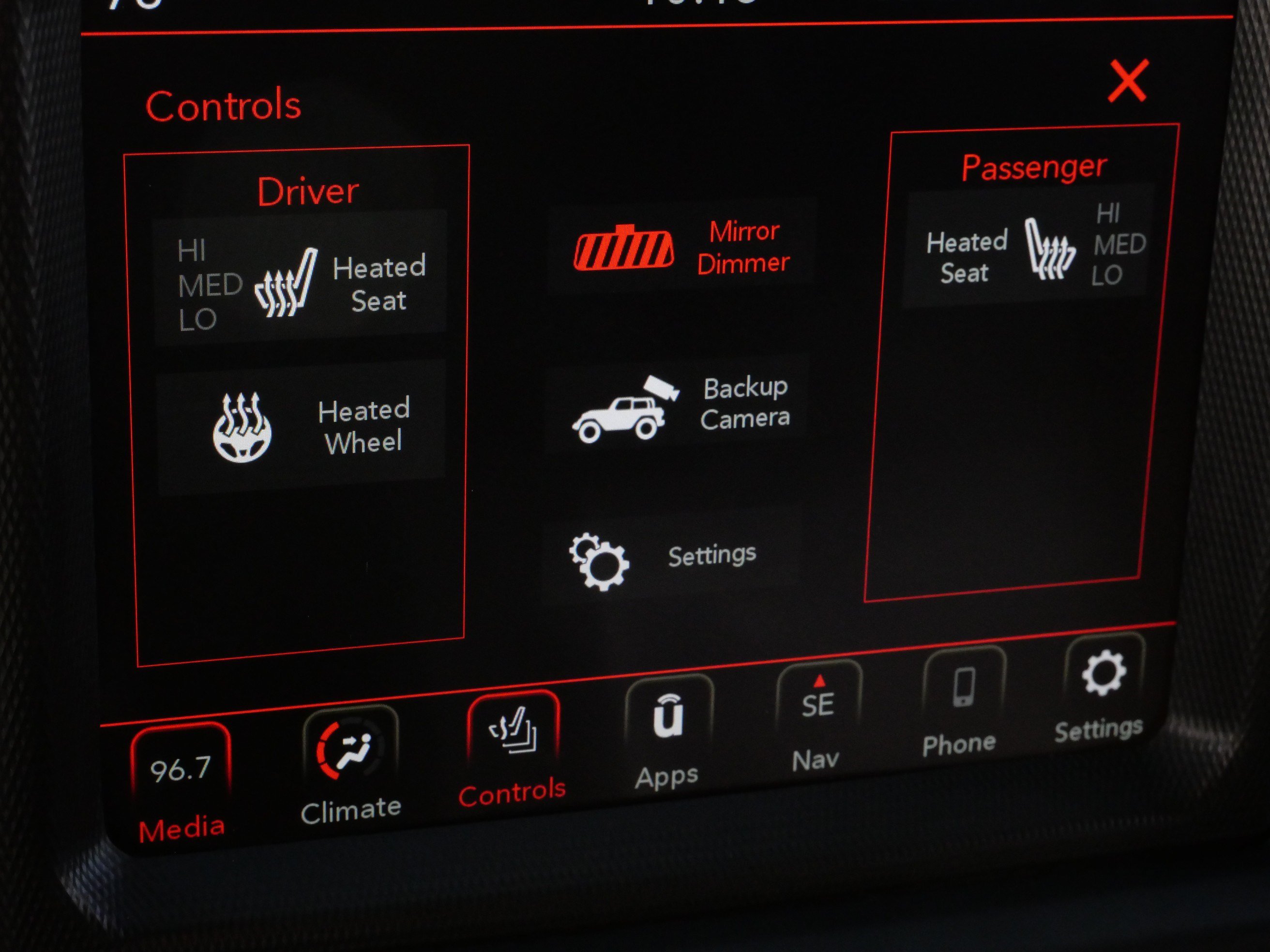 Used 2022 Jeep Wrangler Unlimited Rubicon w/ LED Lighting Group AWD/4WD image 29