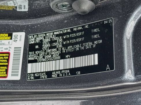Certified 2025 Toyota Sienna XLE FWD image 35