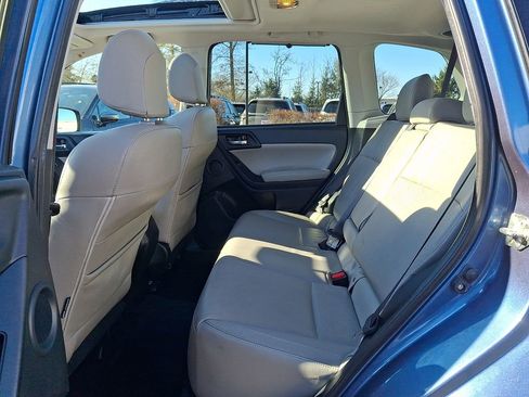 Used 2017 Subaru Forester 2.5i Limited image 9