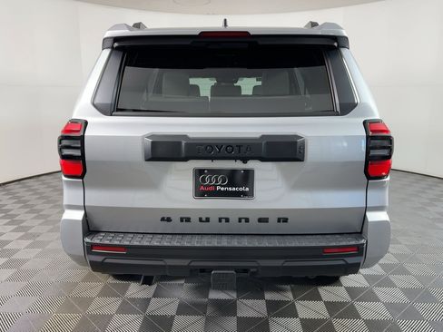Used 2025 Toyota 4Runner SR5 image 8
