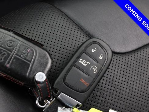 Used 2022 Jeep Cherokee Trailhawk w/ Premium Leather Package image 26