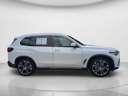 Used 2022 BMW X5 sDrive40i w/ Premium Package image 4