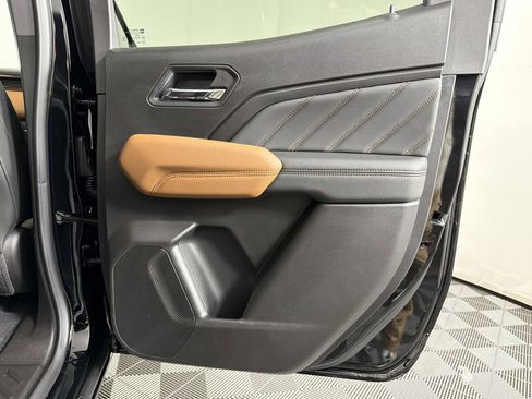 New 2026 GMC Canyon AT4 w/ AT4 Premium Package image 15