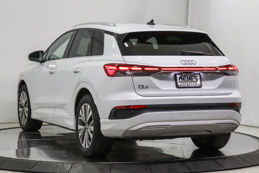 Used 2023 Audi Q4 e-tron Premium w/ Convenience Package RWD image 4