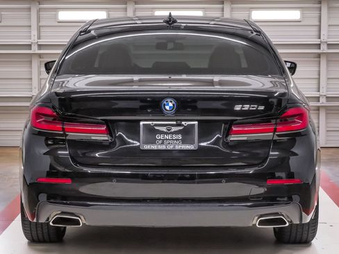 Used 2023 BMW 530e w/ Premium Package RWD image 7