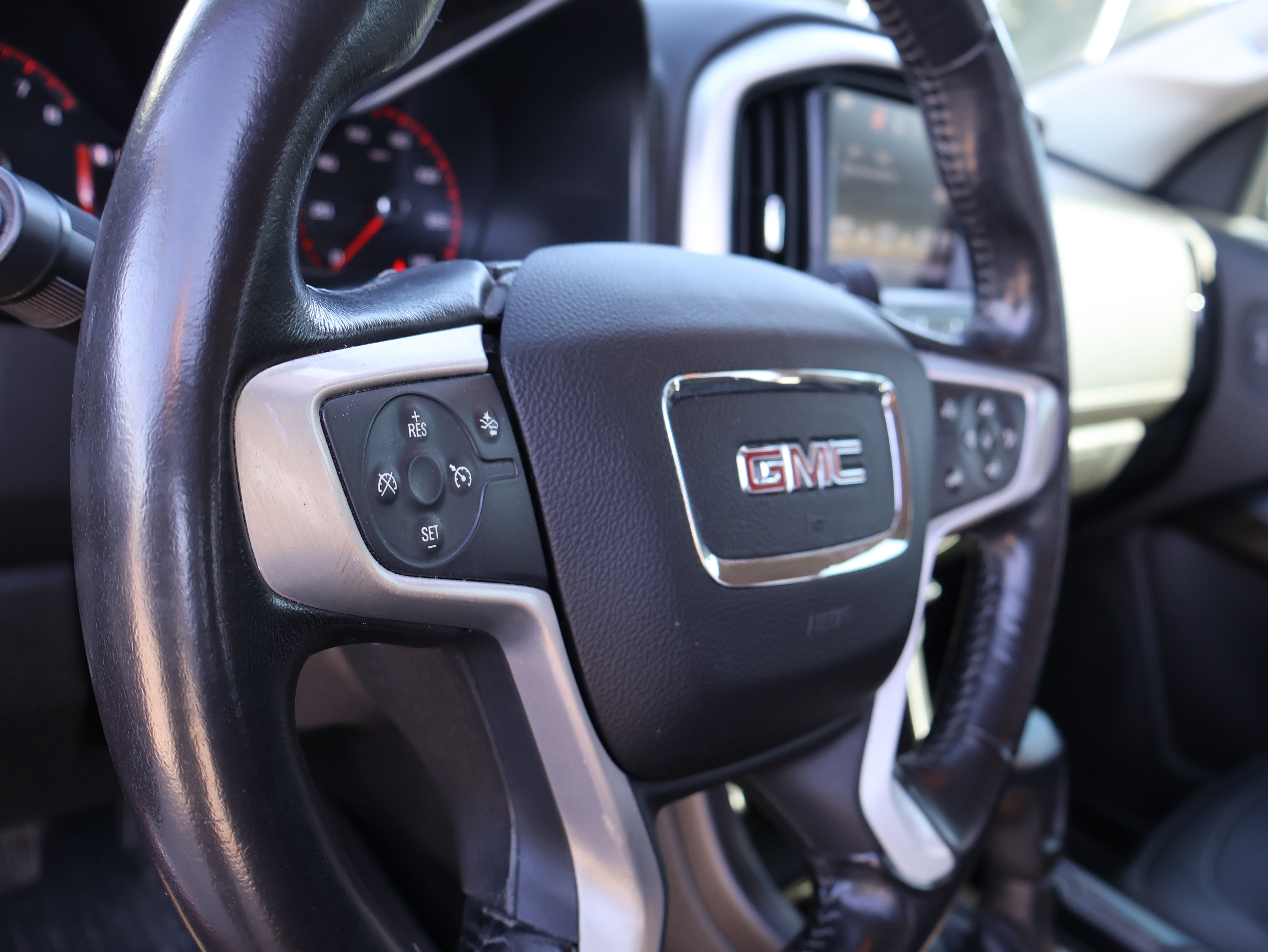 Used 2016 GMC Canyon SLT w/ Driver Alert Package AWD/4WD image 19