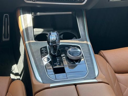 Used 2023 BMW X5 xDrive40i w/ M Sport Package AWD/4WD image 21