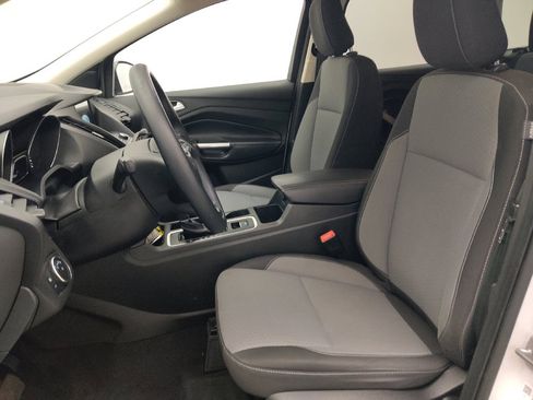Used 2019 Ford Escape SE FWD image 17