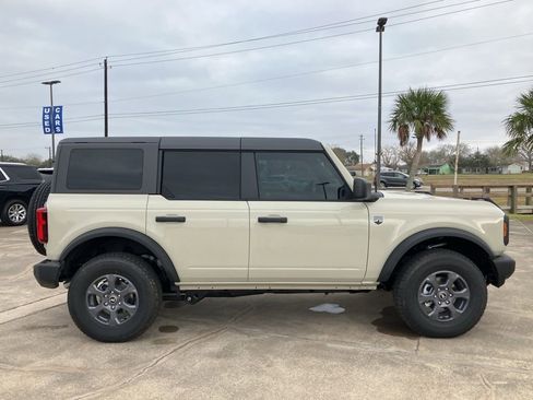 New 2025 Ford Bronco Big Bend image 8