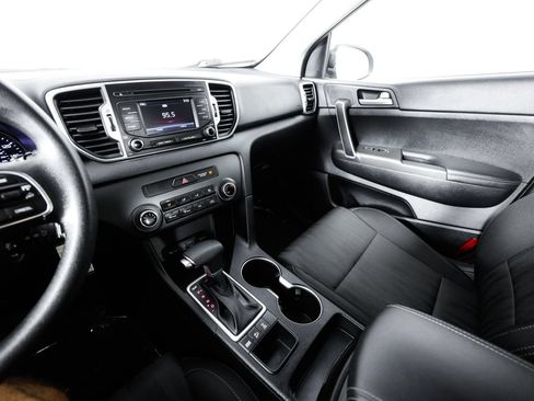 Used 2019 Kia Sportage LX AWD/4WD image 35