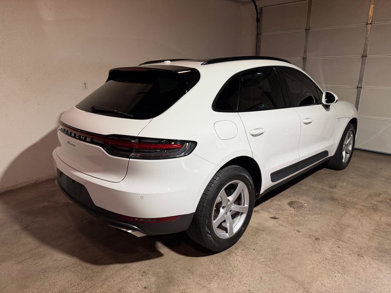 Used 2019 Porsche Macan AWD/4WD image 6