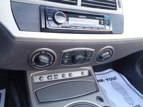 Used 2003 BMW Z4 2.5i image 8