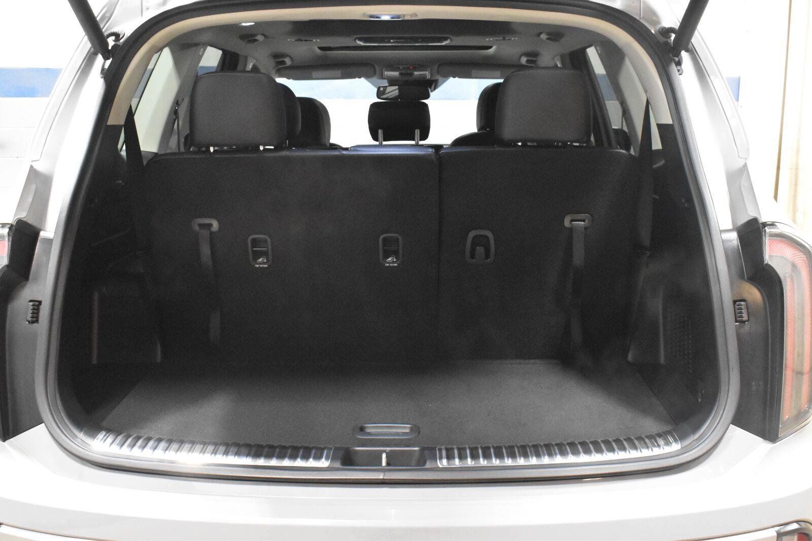 Used 2023 Kia Telluride SX Prestige AWD/4WD image 25