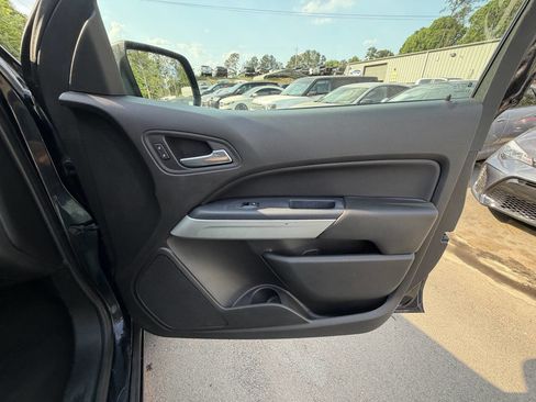 Used 2015 Chevrolet Colorado LT RWD image 19