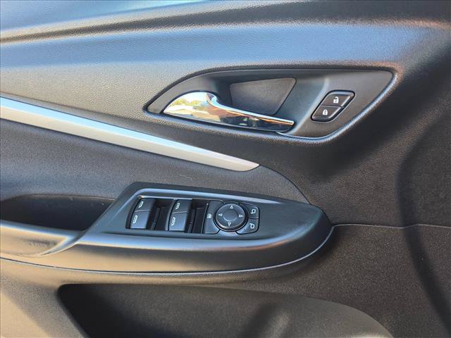 Used 2022 Chevrolet Bolt EUV LT w/ Comfort Package FWD image 25