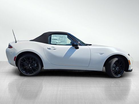New 2026 MAZDA MX-5 Miata Club w/ Interior Package RWD image 3