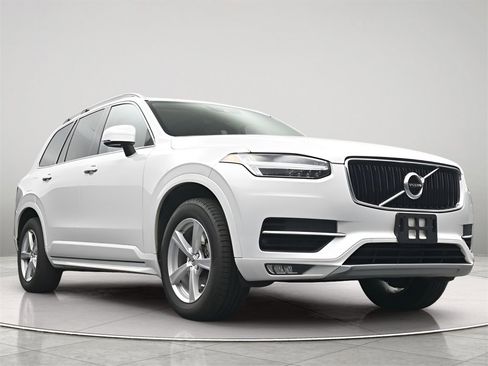 Used 2019 Volvo XC90 T5 Momentum image 19