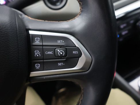 Used 2022 Jeep Compass Limited image 34