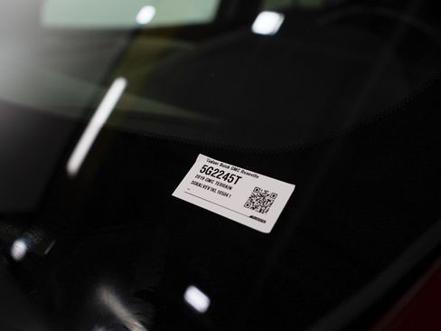 Used 2019 GMC Terrain SLT w/ Preferred Package AWD/4WD image 30