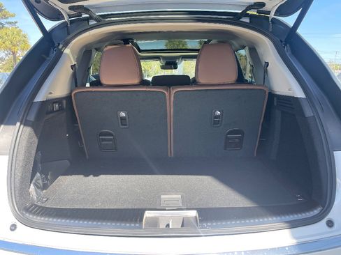 Used 2026 Acura MDX SH-AWD w/ Advance Package image 9