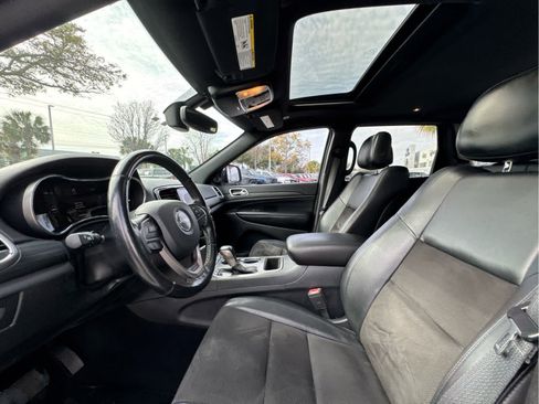 Used 2020 Jeep Grand Cherokee Altitude image 32