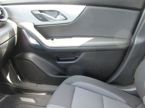Used 2023 Chevrolet Blazer LT w/ Convenience Package FWD image 32