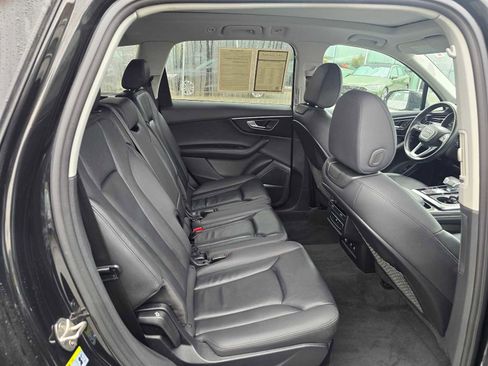 Used 2024 Audi Q7 3.0T Premium Plus image 13