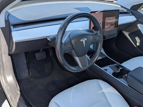 Used 2018 Tesla Model 3 Long Range RWD image 10