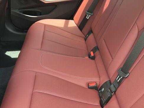 Used 2025 BMW 330i Sedan RWD image 13