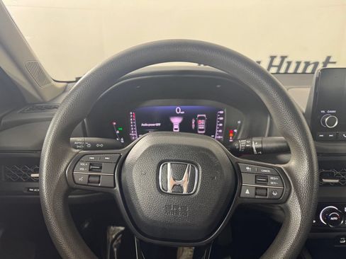 Used 2025 Honda Accord SE image 16