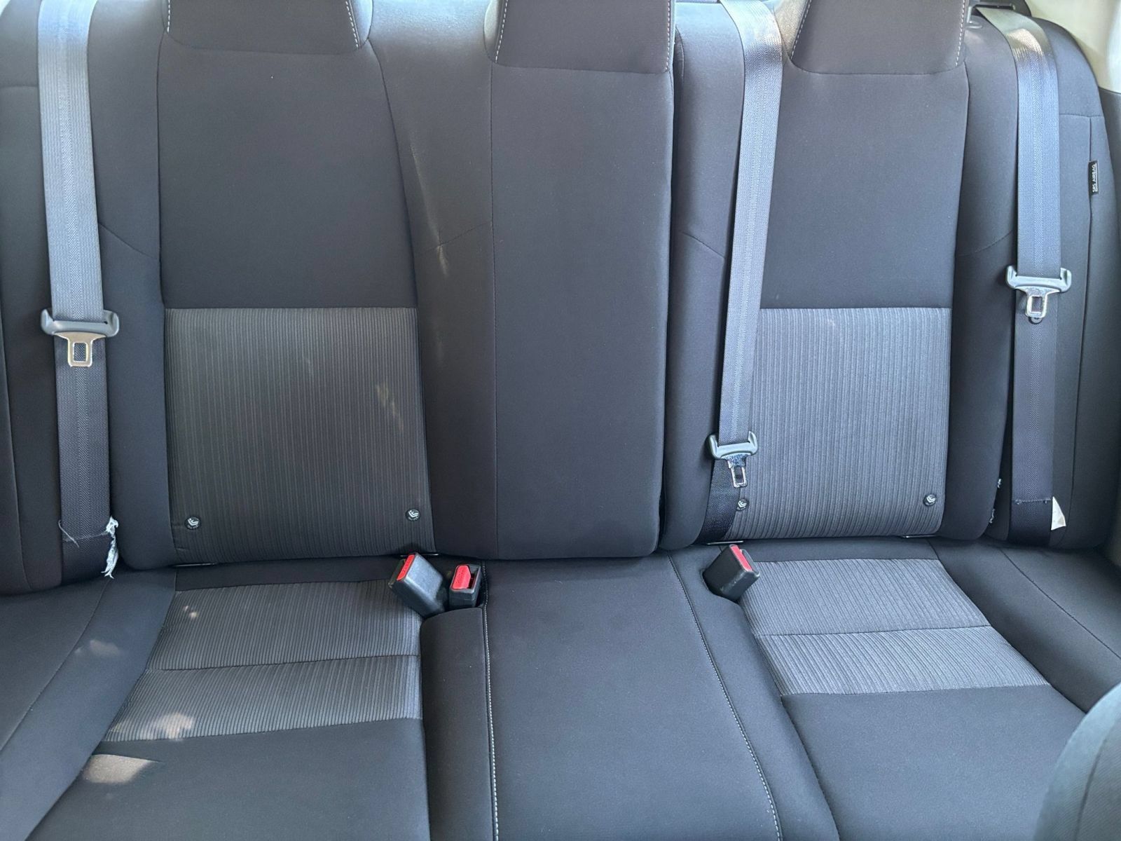 Used 2025 Nissan Sentra SV FWD image 35